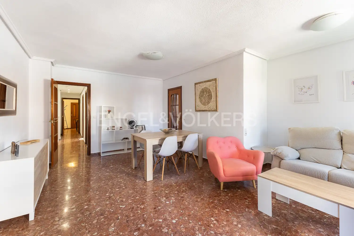 Sala de estar de Piso de alquiler en  Valencia Capital con Aire acondicionado, Calefacción y Amueblado