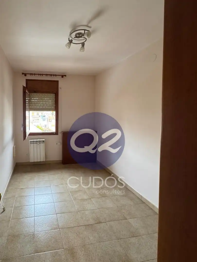 Schlafzimmer von Wohnung zum Verkauf in Balaguer mit Klimaanlage, Heizung und Abstellraum