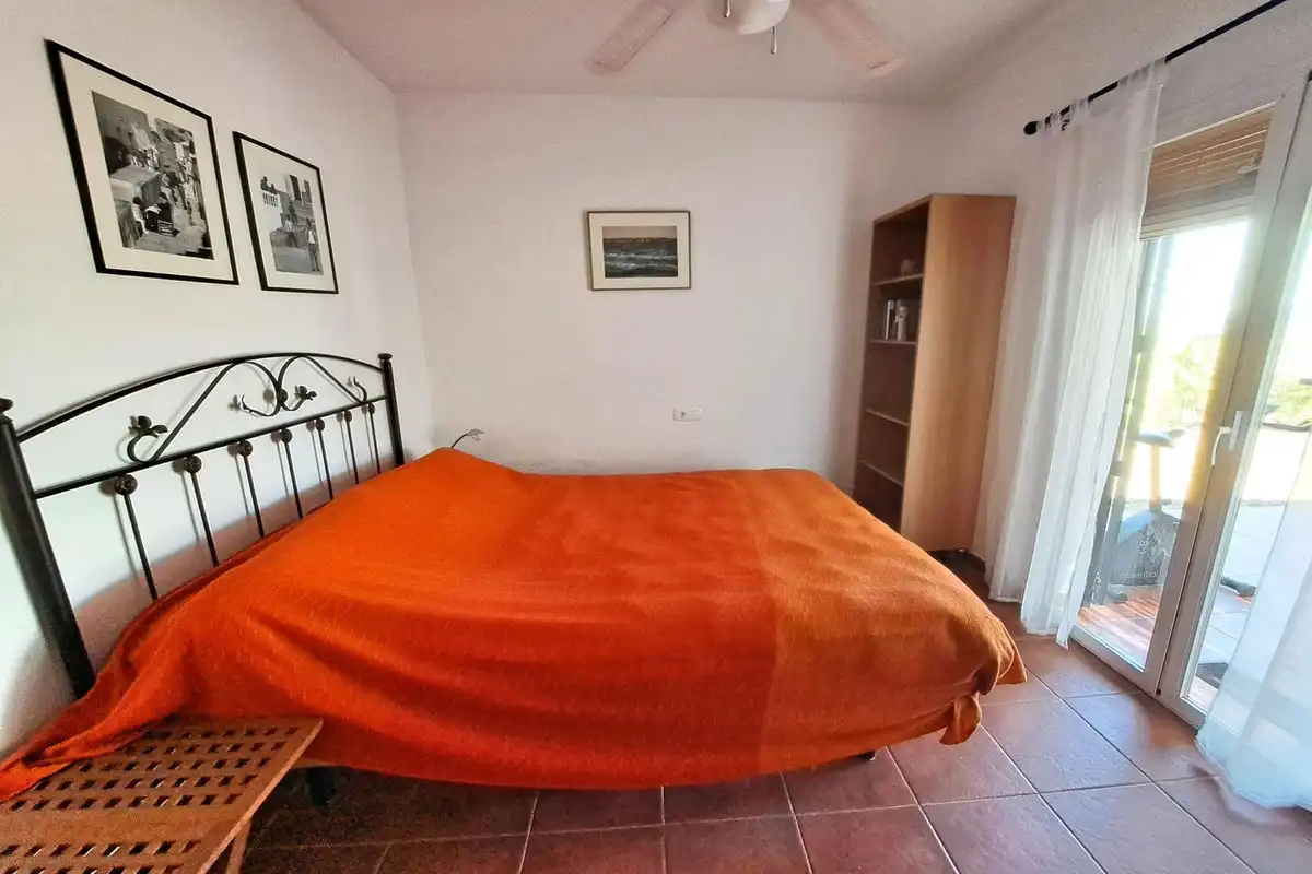 Dormitori de Finca rústica en venda en Tolox amb Jardí privat, Terrassa i Piscina
