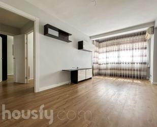 Living room of Flat for sale in  Madrid Capital  with Air Conditioner and Heating