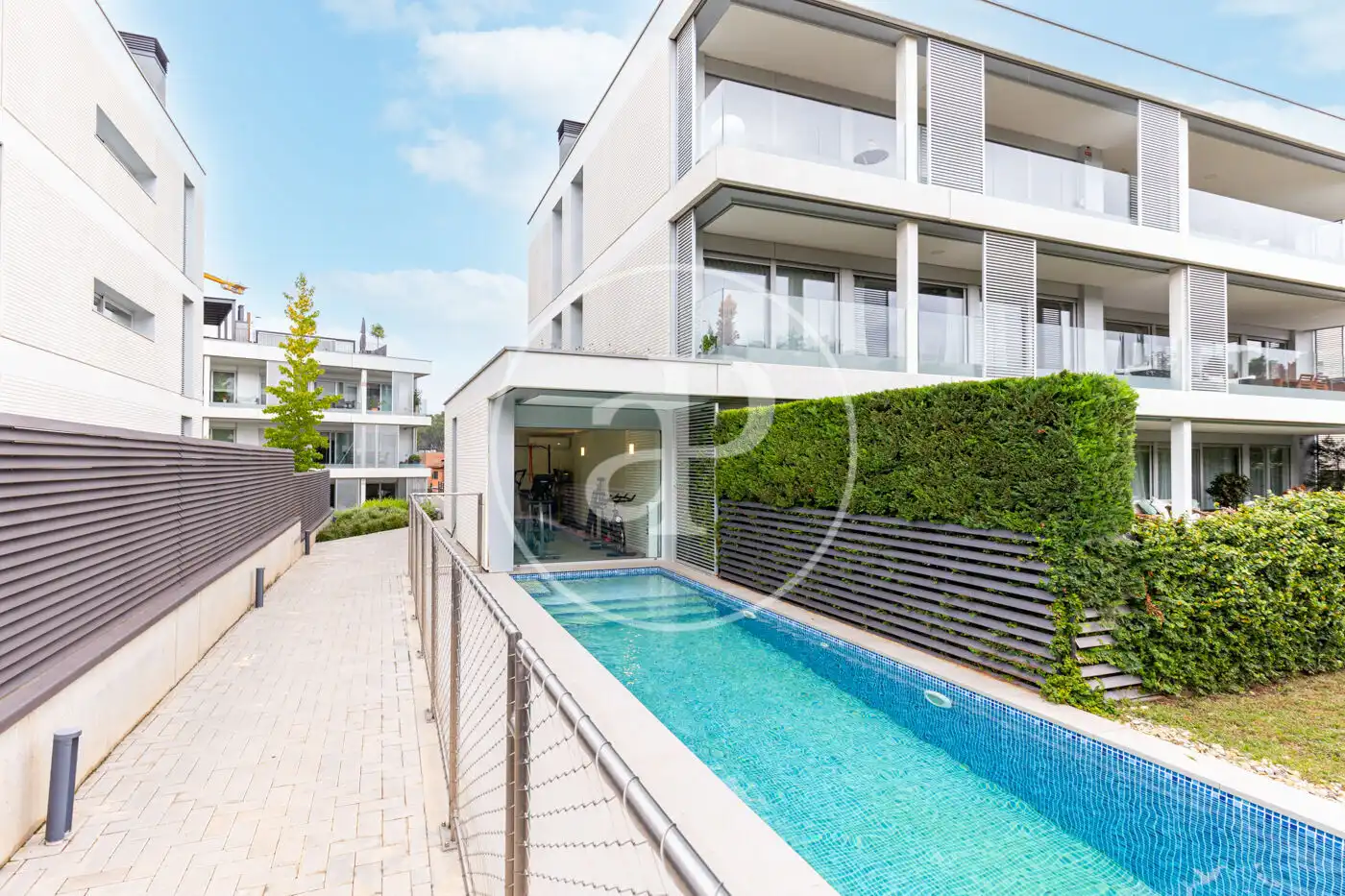 Swimming pool of Flat for sale in Sant Cugat del Vallès  with Air Conditioner, Heating and Private garden