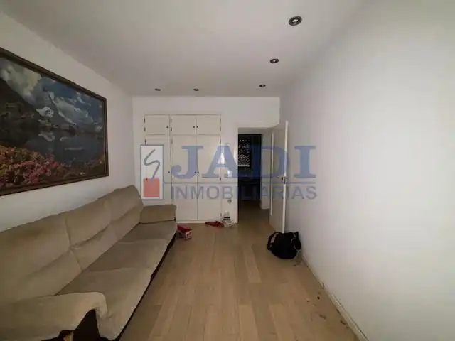 Houses for sale in Valdepeñas  with Air Conditioner, Heating and Terrace