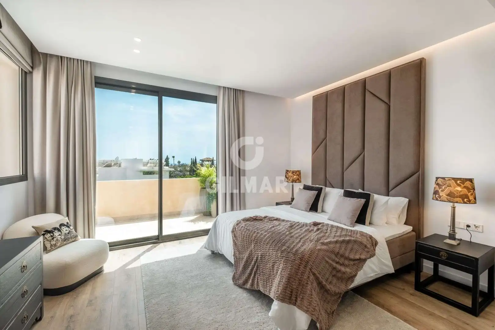 Bedroom of Houses for sale in Benahavís  with Heating, Private garden and Swimming Pool