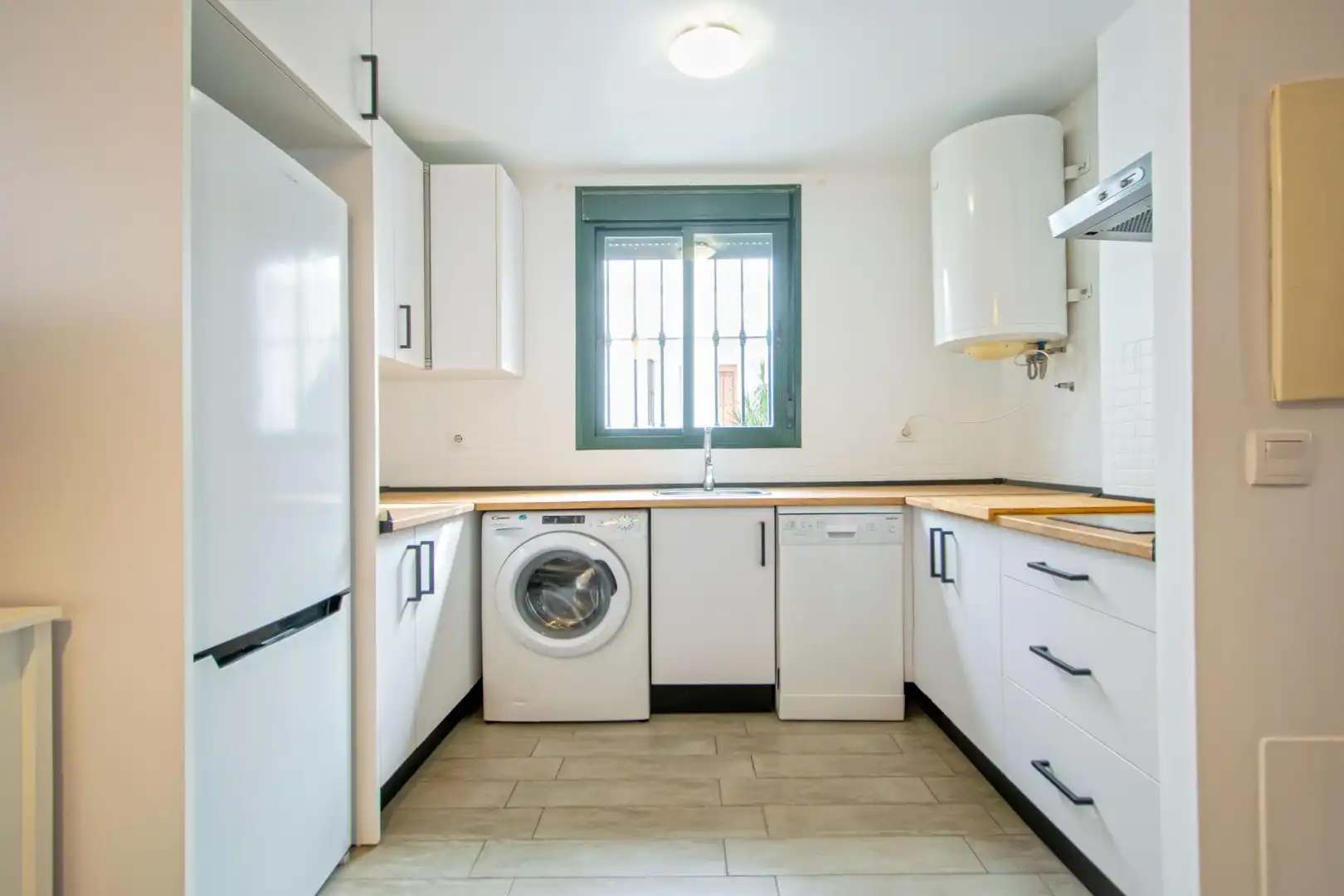 Duplex in vendita a Sanlúcar la Mayor, imagen 6