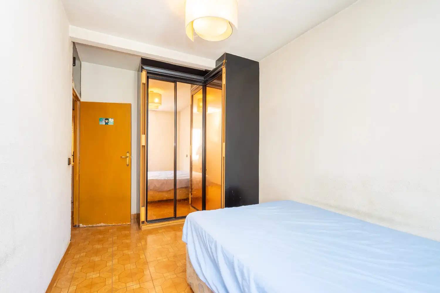 Bedroom of Flat for sale in Móstoles  with Air Conditioner, Heating and Terrace