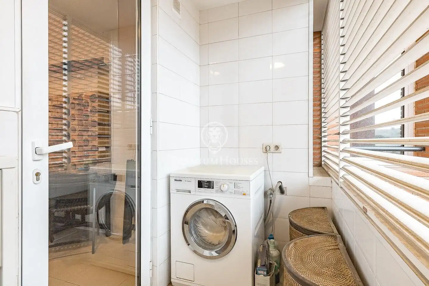 Bathroom of Flat for sale in Esplugues de Llobregat  with Air Conditioner, Heating and Private garden