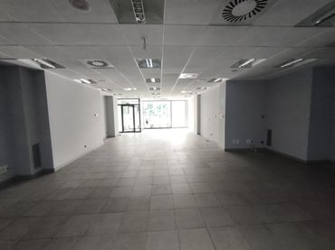 Local comercial en venta en Calle de Artica 20