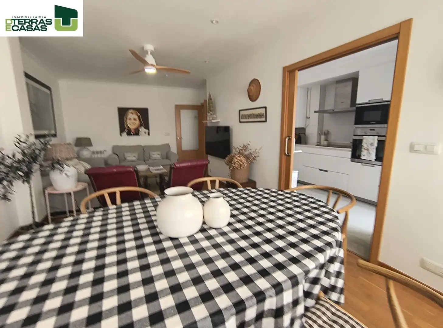 Dining room of Flat for rent in Bueu  with Air Conditioner, Heating and Furnished