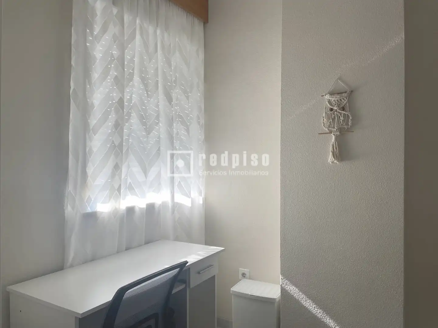 Bedroom of Flat for rent in Sevilla  with Air Conditioner, Terrace and Furnished