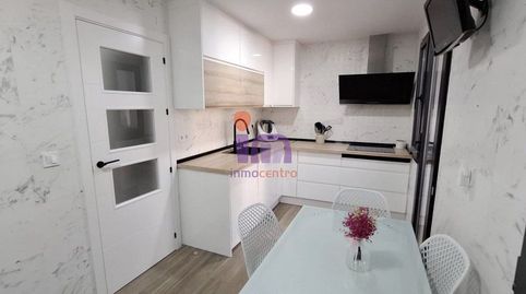 Foto 4 de Casa adosada en venta en Valdepeñas, Ciudad Real