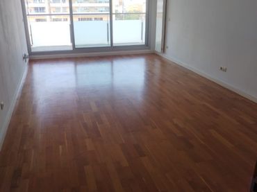 Piso con balcón en venta en Plaça del Vaixell Maria Assumpta