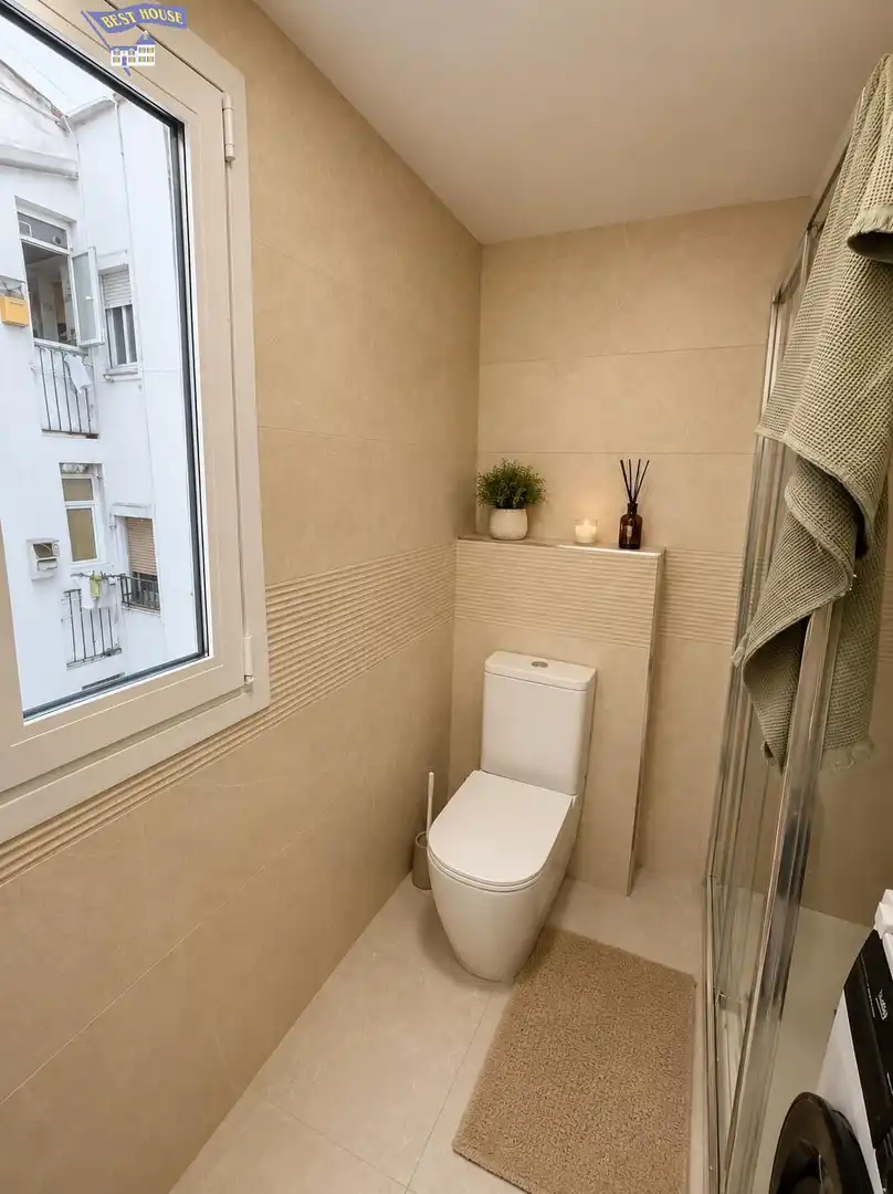 Baño de Apartamento en venta en Mollet del Vallès con Aire acondicionado, Calefacción y Parquet