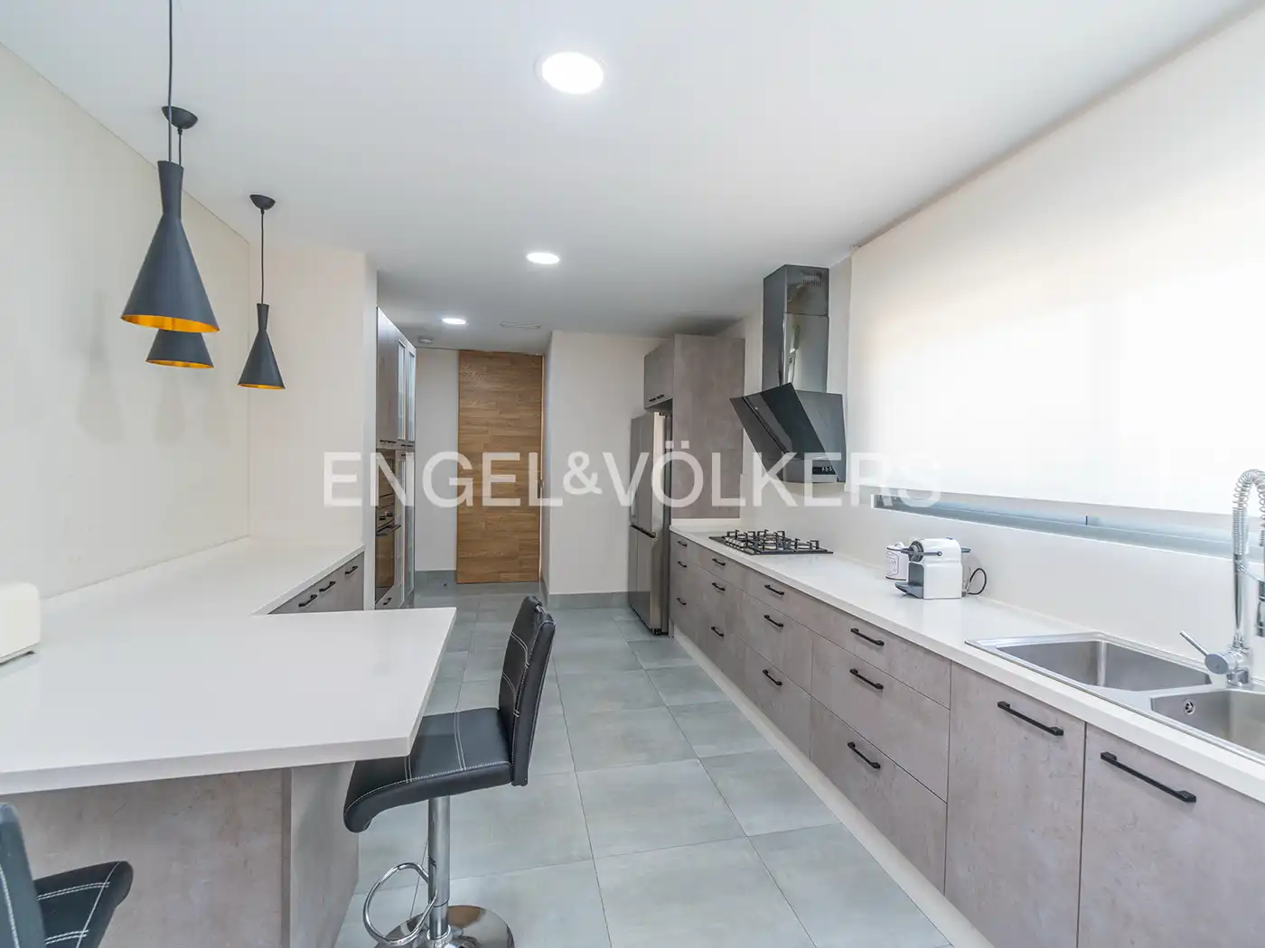 Cocina de Casa o chalet en venta en Santa Pola con Aire acondicionado, Calefacción y Jardín privado