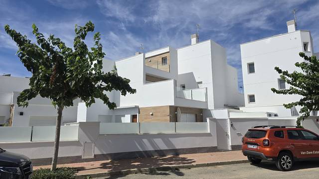 Casa-chalet en Venta en Los Peñascos - El Salero - Los Imbernones