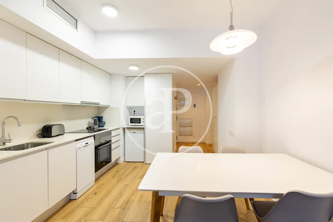 Kitchen of Flat for sale in Barcelona  with Air Conditioner, Heating and Community pool