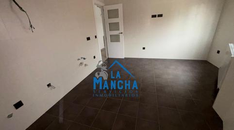 Foto 5 de Casa adosada en venta en La Gineta, Albacete