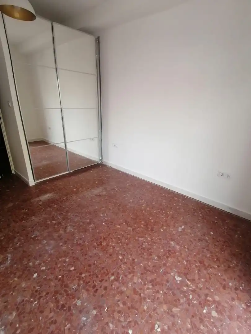 Piso de alquiler en La Línea de la Concepción con Amueblado, Horno y Lavadora