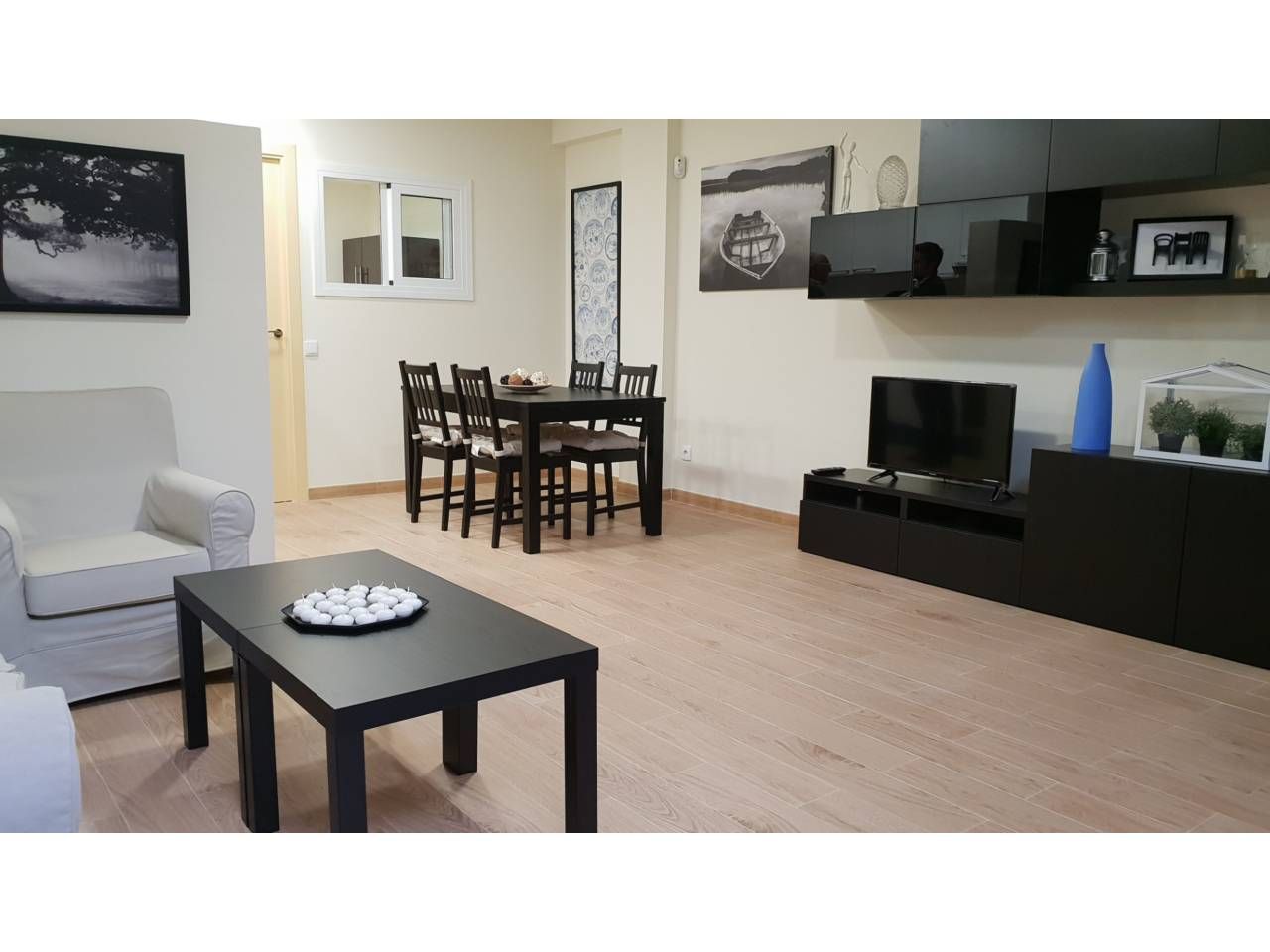 Living room of Flat to rent in  Barcelona Capital  with Air Conditioner, Parquet flooring and Furnished
