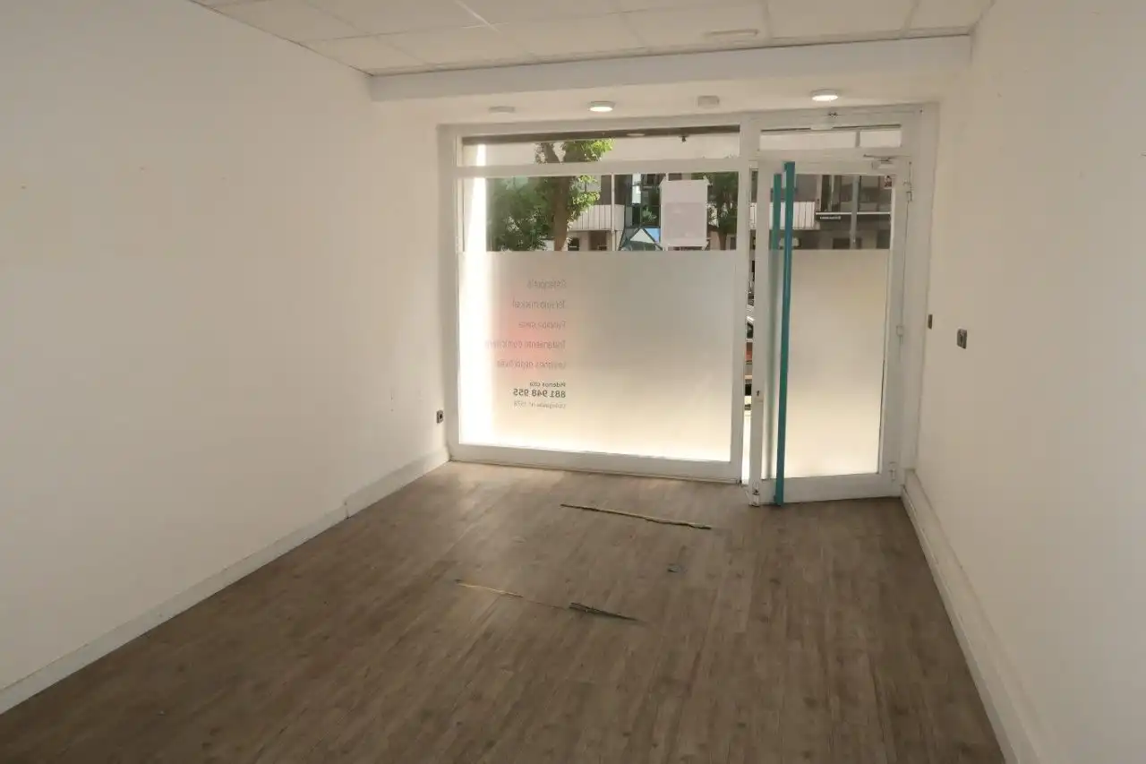 Gewerbefläche zur Miete in Outeiro