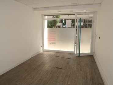 Business premises to rent in Outeiro