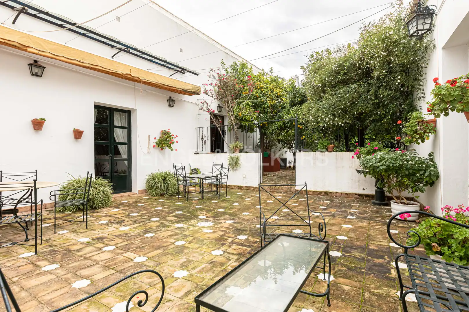 Terraza de Casa o chalet en venta en Umbrete con Calefacción, Jardín privado y Piscina