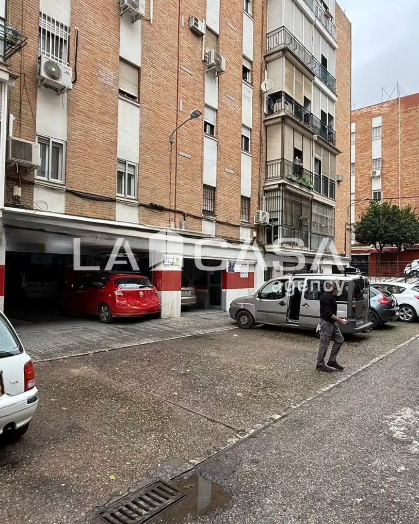 Business premises for sale in Macarena, imagen 5