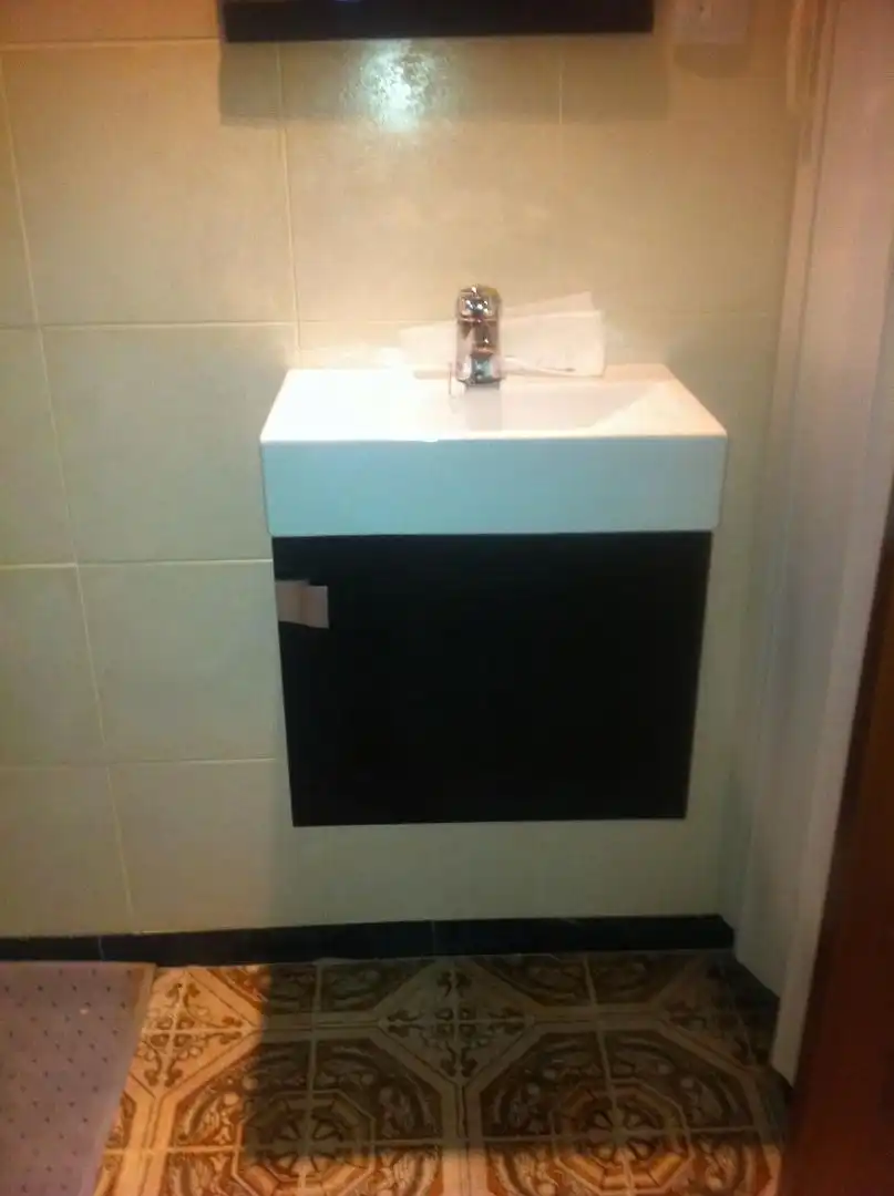 Bany de Pis de lloguer en Ferrol amb Calefacció, Parquet i Moblat