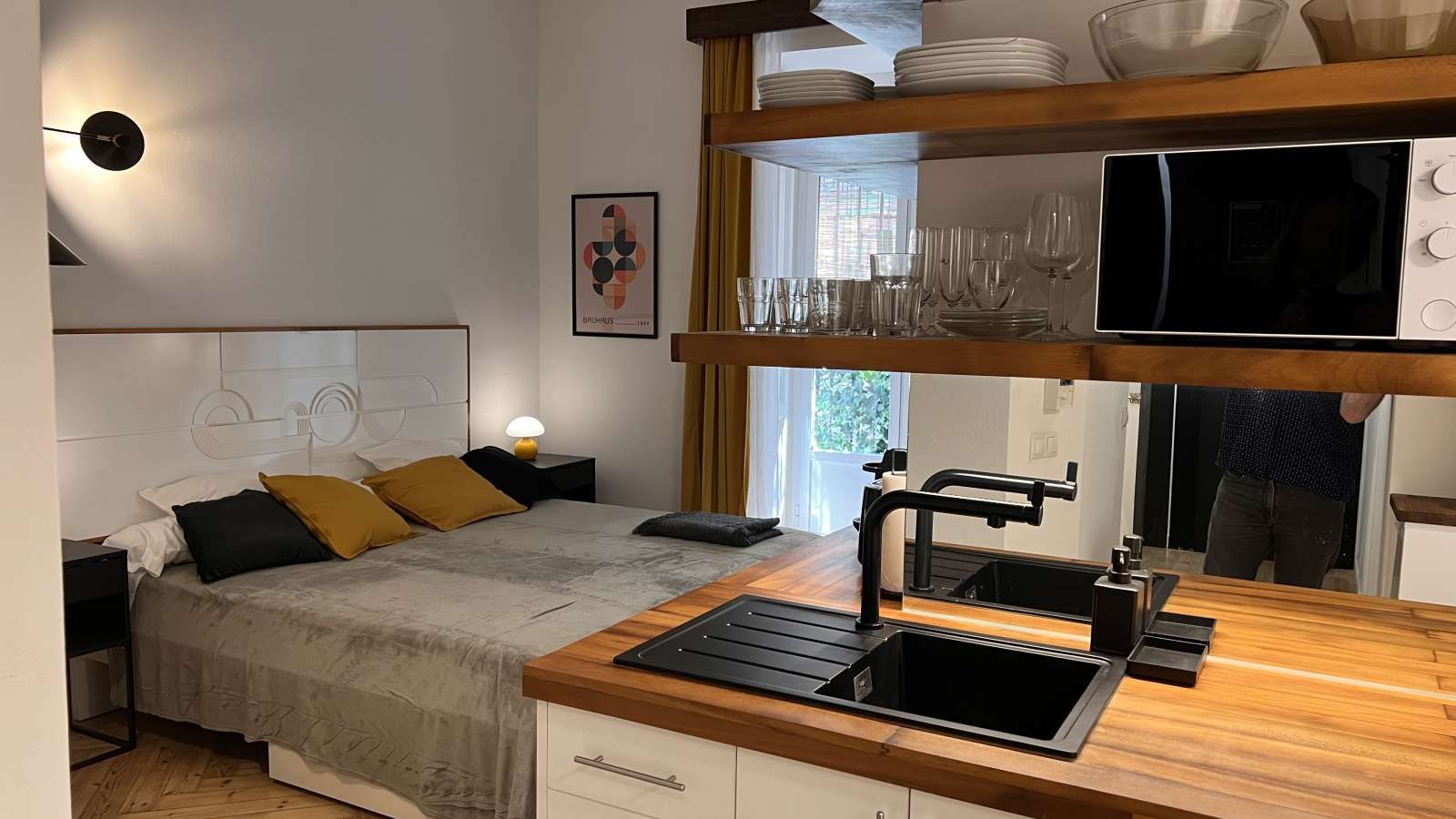 Cuina de Estudi per a compartir en  Madrid Capital amb Aire condicionat, Calefacció i Terrassa
