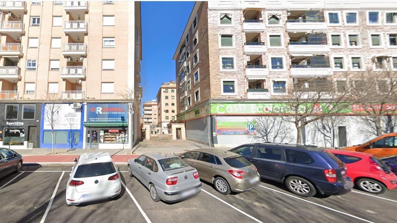 Piso en venta en Calle Capitán Cortés
