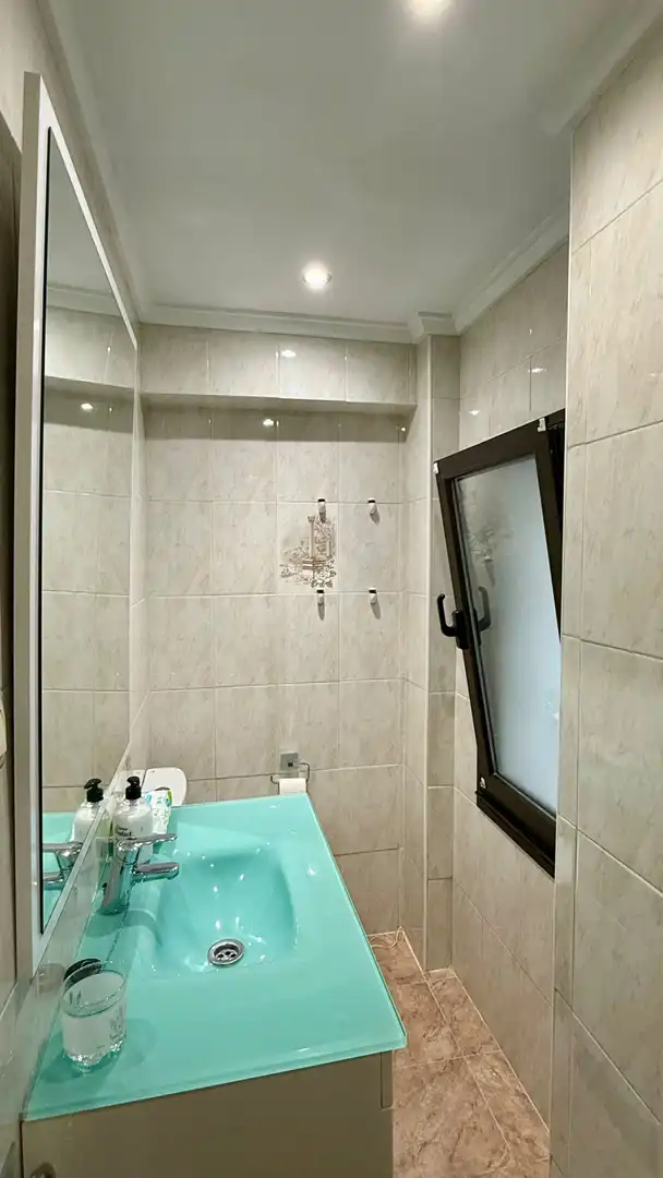 Badezimmer von Wohnung zur Miete in Avilés mit Heizung und Möbliert