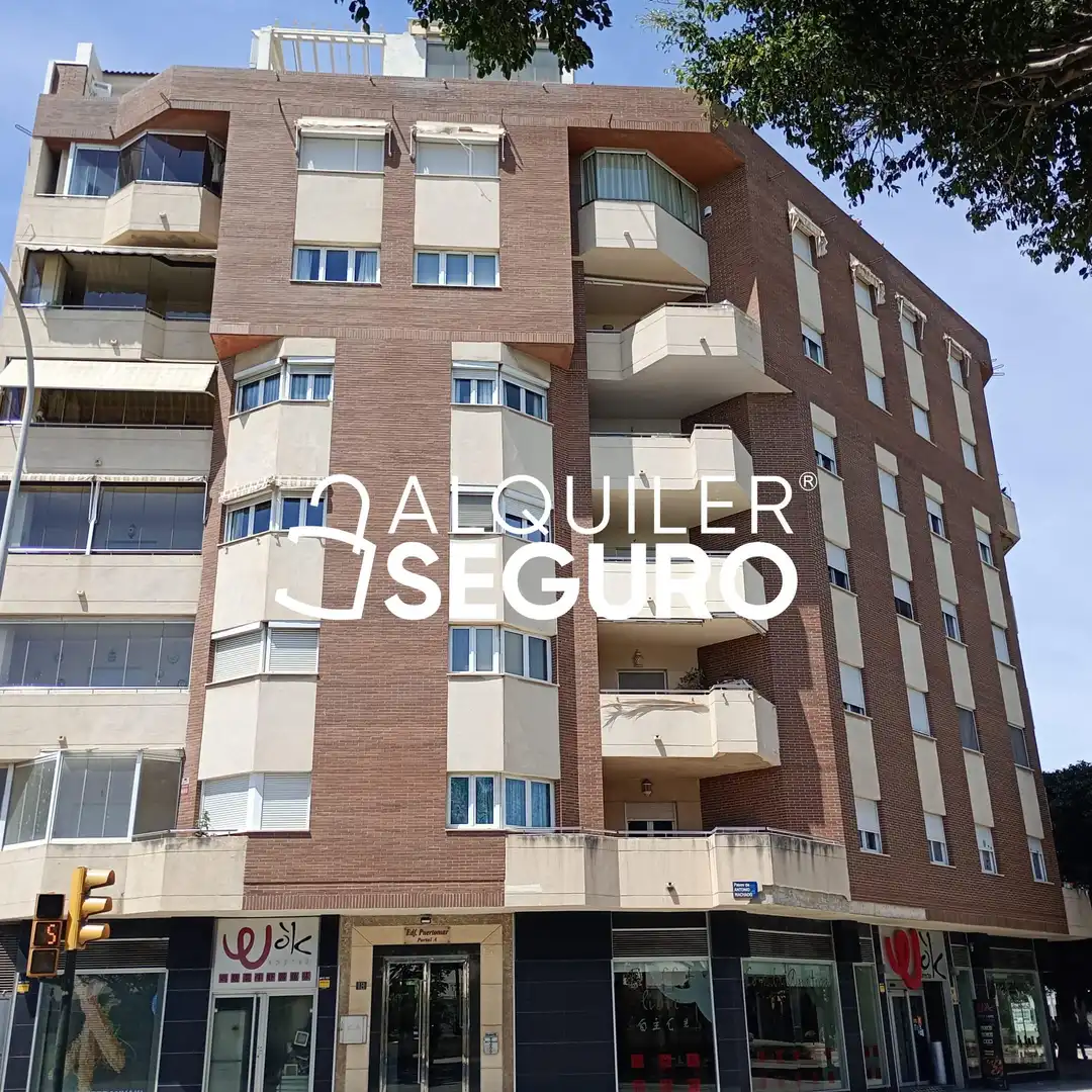 Exterior view of Flat for rent in Málaga Capital  with Air Conditioner, Terrace and Furnished