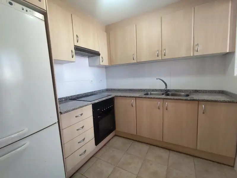Cuina de Apartament en venda en Cullera amb Aire condicionat, Terrassa i Moblat
