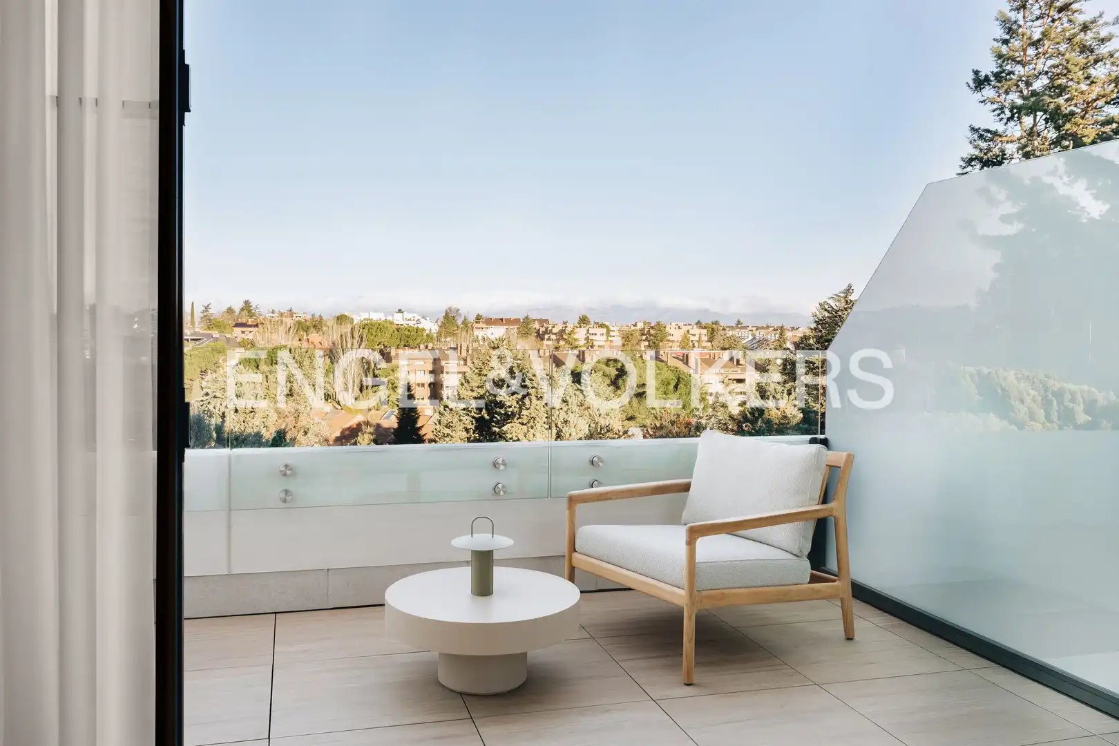 Appartement avec terrasse à louer à Urbanización La Moraleja, imagen 3