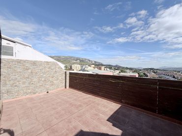 Penthouse mit Aufzug zum Verkauf in Zona Nord