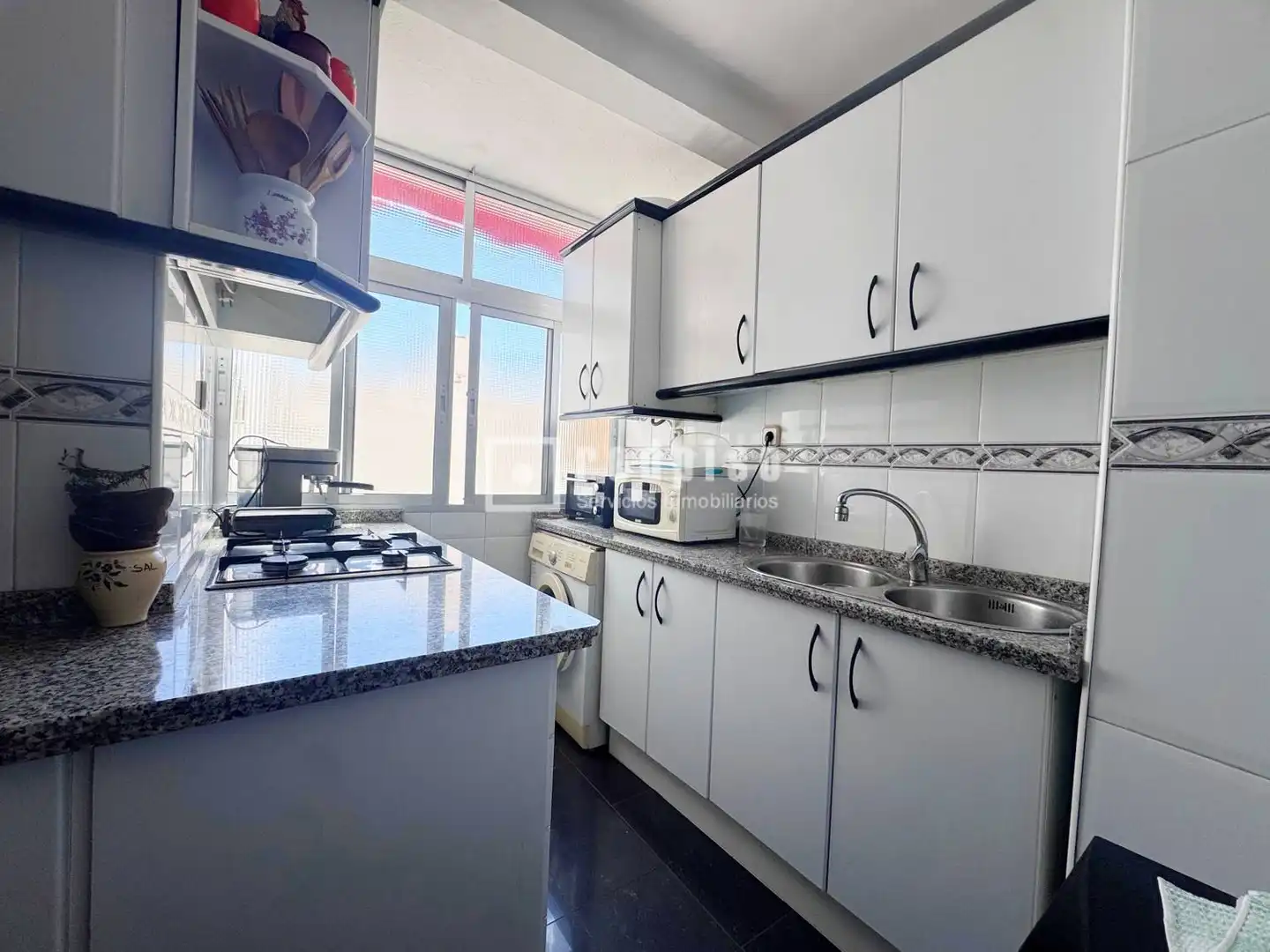 Cocina de Piso en venta en Málaga con Terraza
