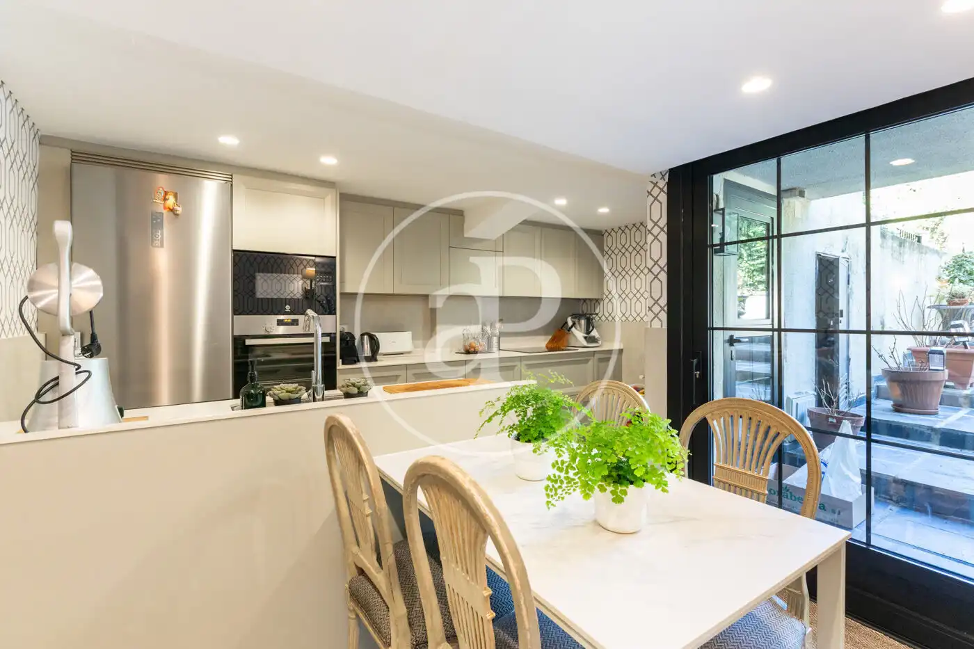 Cocina de Casa adosada en venta en La Moraleja con Aire acondicionado, Calefacción y Jardín privado