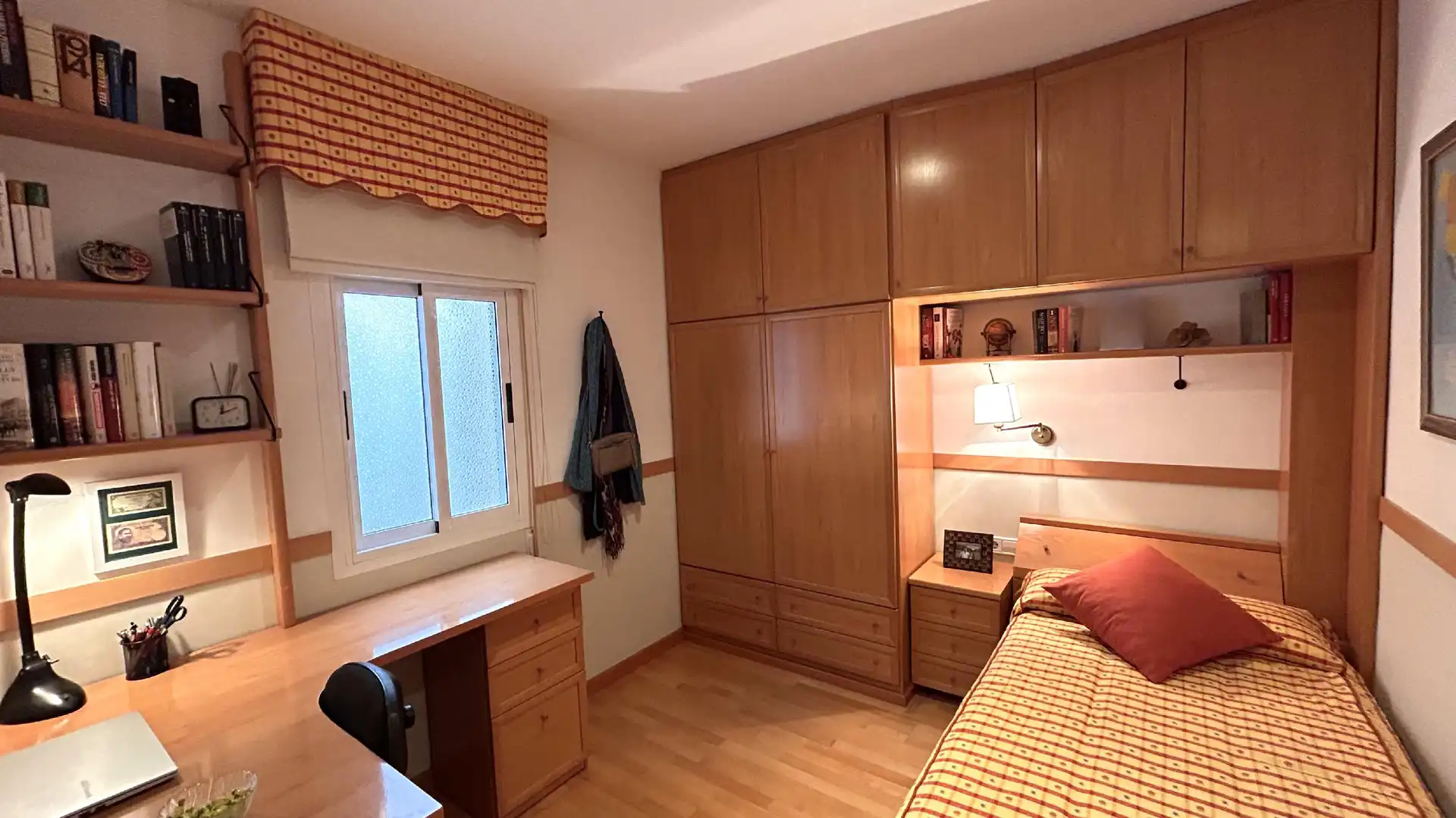 Habitación de Piso en venta en Sant Boi de Llobregat con Aire acondicionado, Calefacción y Balcón