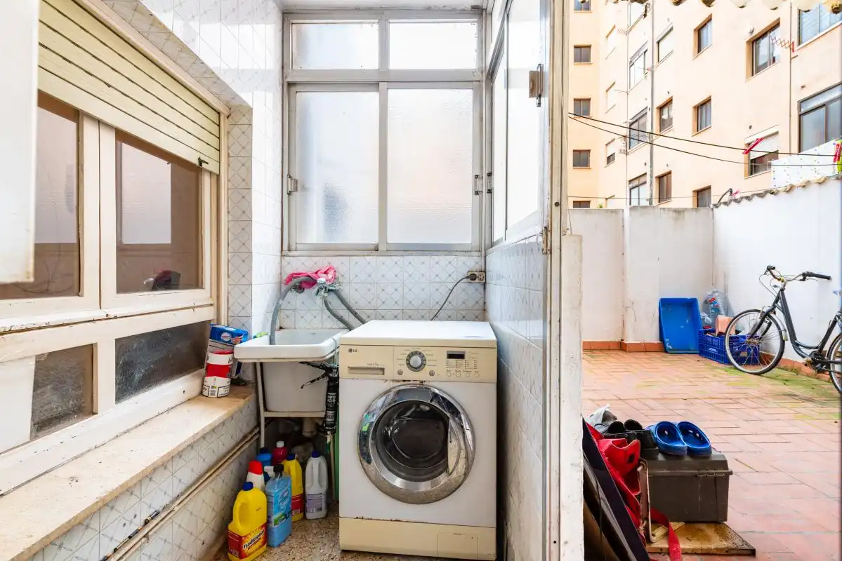 Habitación de Piso en venta en Castellón de la Plana / Castelló de la Plana con Calefacción, Terraza y Balcón