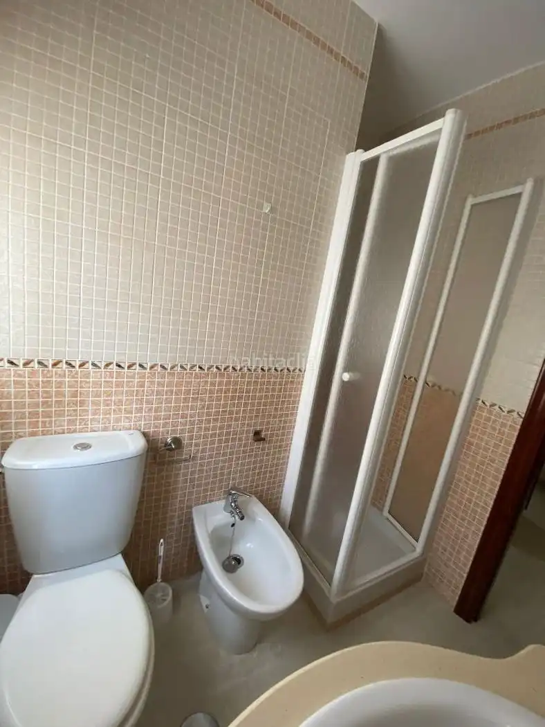 Flat with lift to rent in Avenida Castilla 44, imagen 2