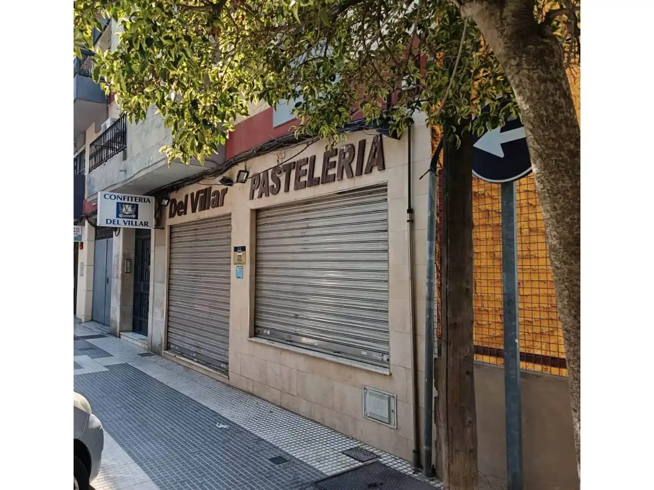 Business premises for sale in Calle Escritor Luis Manzano, imagen 2