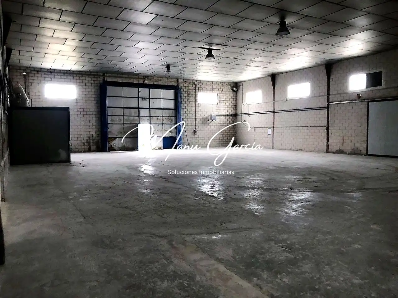 Fabrikhallen zur Miete in Lucena