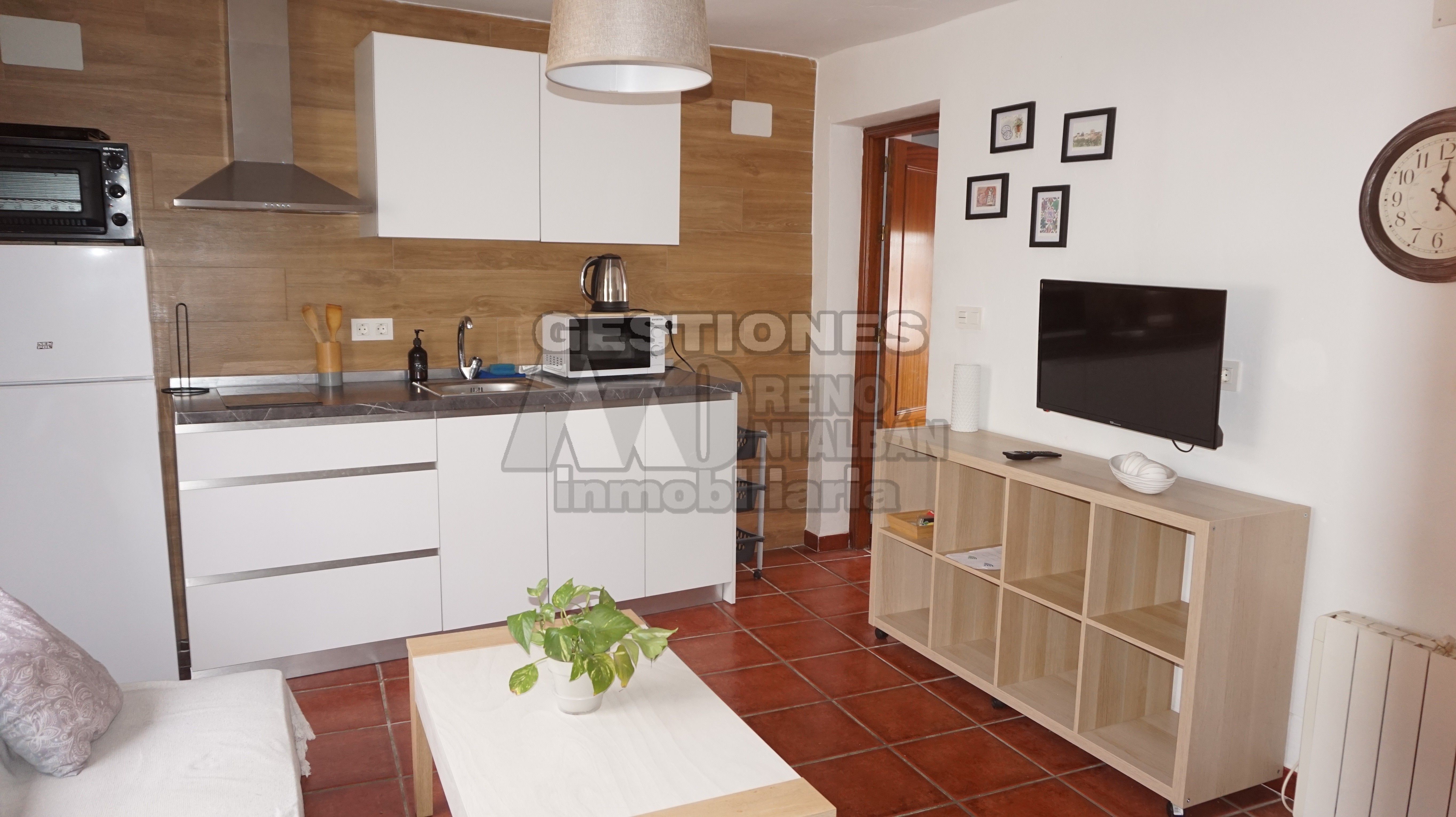 Attic for rent in Cuesta de Abarqueros, Barrio de Albaicín