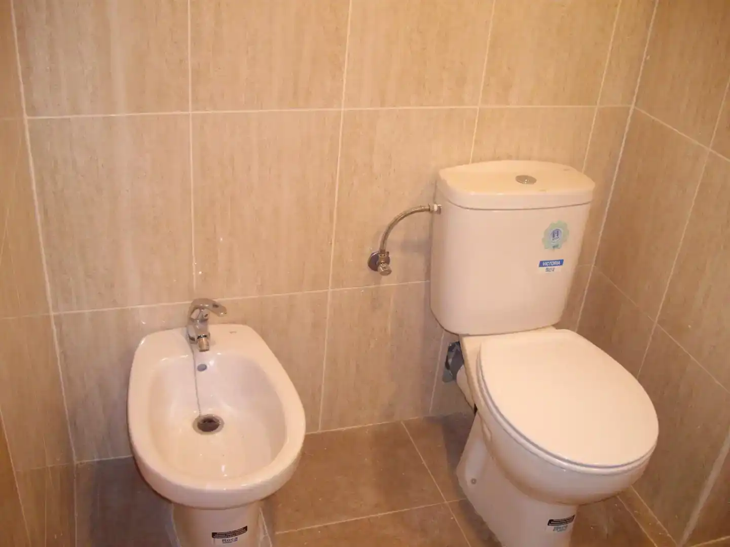 Bathroom of Commercial properties for rent in Villena  with Air Conditioner
