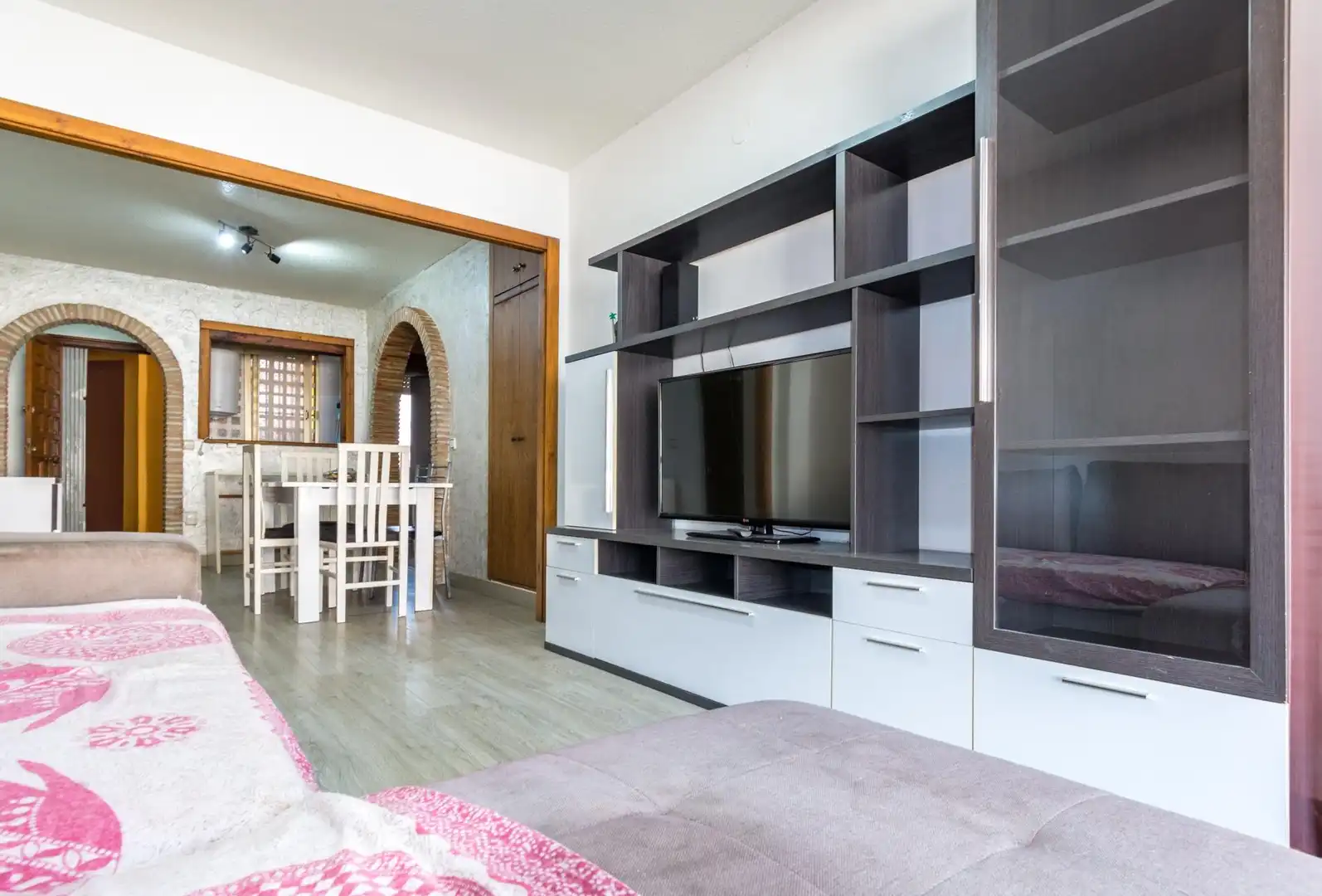 Apartment mit Pool zum Verkauf in ALMORADI 7