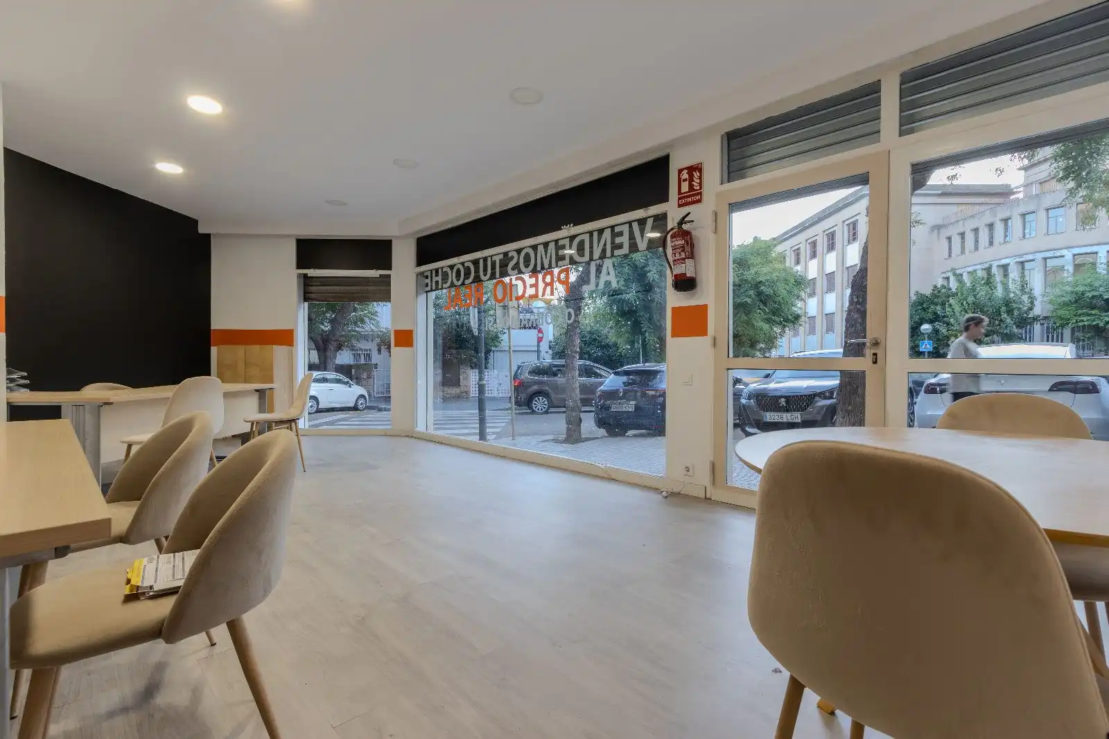 Local de lloguer en Nou Eixample Nord