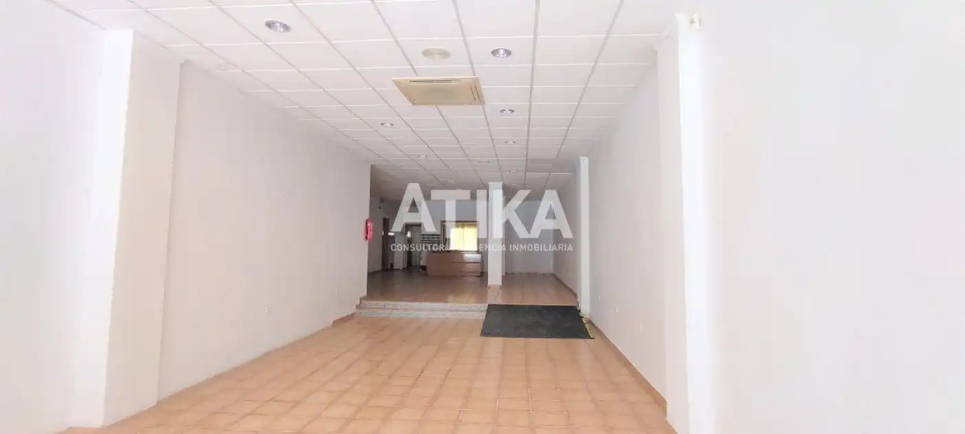 Local comercial en venda a Centro