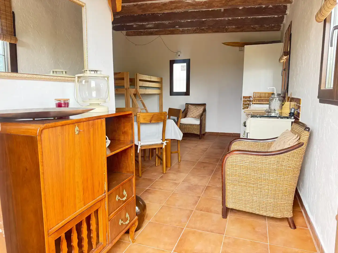 Sala d'estar de Finca rústica en venda en Orba amb Jardí privat, Traster i Moblat