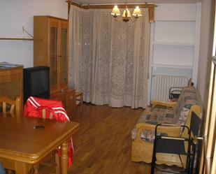 Sala d'estar de Pis de lloguer en  Albacete Capital amb Calefacció, Traster i Balcó