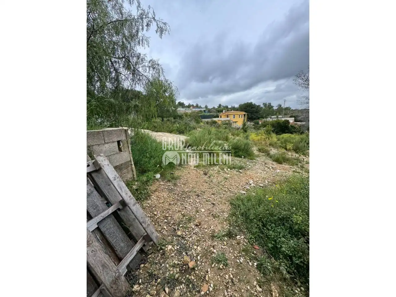 Finca rústica en venda en Montserrat amb Jardí privat