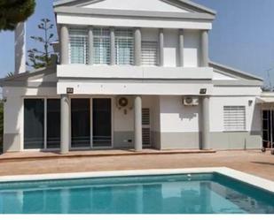 Piscina de Casa o xalet de lloguer en Montequinto amb Aire condicionat, Traster i Piscina